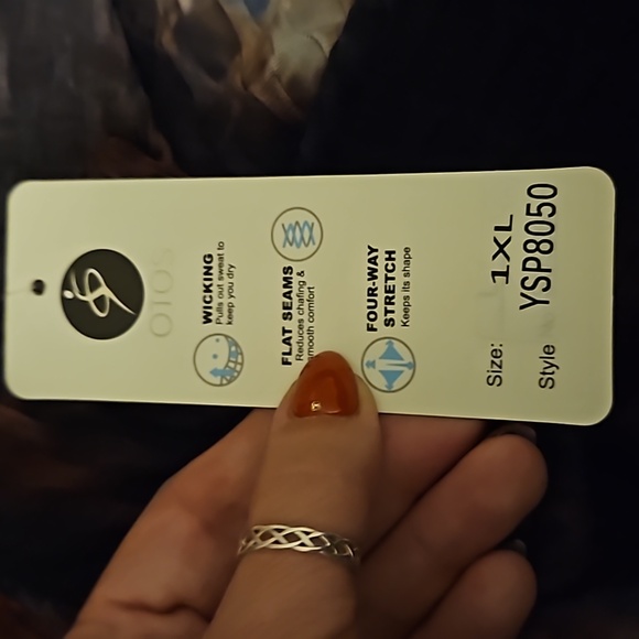 NWT OTOS 2 piece Active Workout set Multicolor Runs Very Small Fits like a Med. - Picture 4 of 4